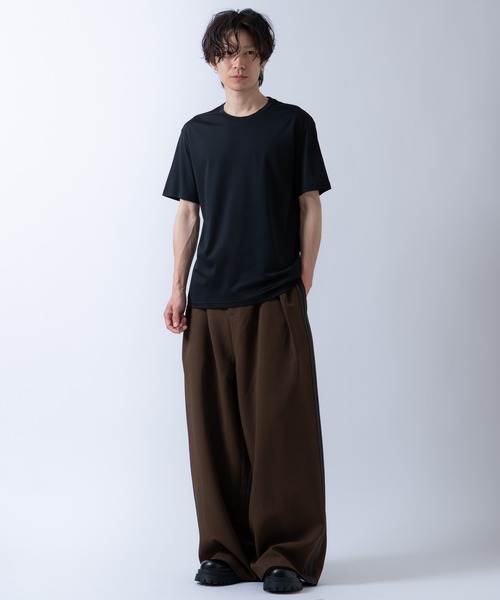 Crownor(クラウノアー)の「冷感 半袖 カットソー(Tシャツ/カットソー・メンズ・チャコール/ブラック/ホワイト・MEDIUM/LARGE)」の6枚目の写真