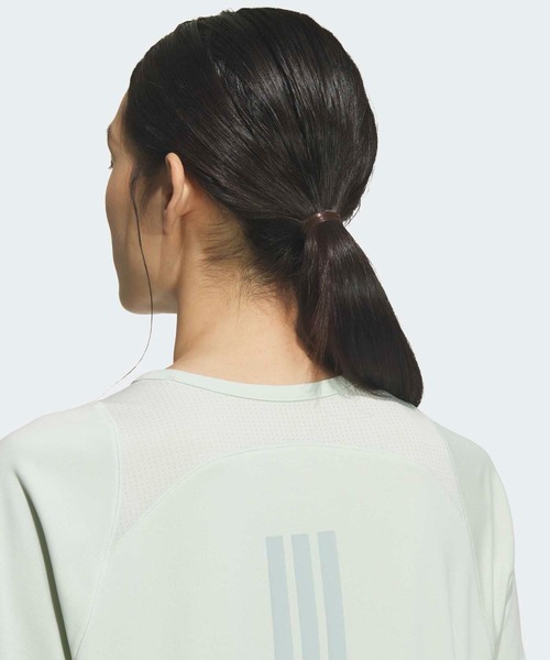 adidas(アディダス)の「トレーニング エッセンシャルズ プラス ルーズフィット クールセンサー ミッド レギュラー レングス半袖Tシャツ / アディダス adidas(Tシャツ/カットソー・レディース・グリーン・XX-LARGE/LARGE/MEDIUM/SMALL/X-LARGE/X-SMALL)」の3枚目の写真