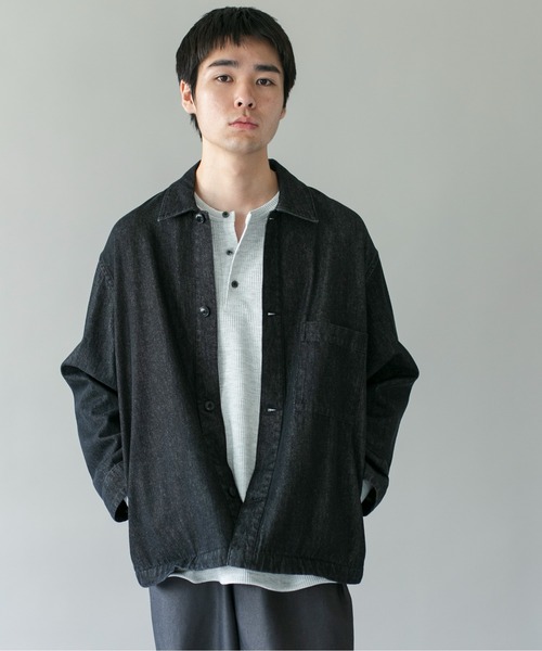 URBAN RESEARCH DOORS(アーバンリサーチドアーズ)の「デニムシャツカバーオール(デニムジャケット・メンズ・ブラック/ワンウォッシュ・SMALL/MEDIUM/LARGE)」の4枚目の写真