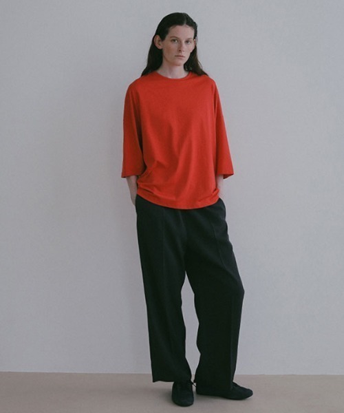 ETRE TOKYO(エトレトウキョウ)の「トリアセテートオックスリラクシーパンツ(その他パンツ・レディース・グレイッシュベージュ/チャコール・S/M)」の9枚目の写真