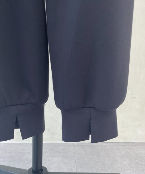 Jena espace merveilleux(ジェナ エスパスメルヴェイユ)の「ボンディングジョガーパンツ(その他パンツ・レディース・ベージュ/チャコールグレー・FREE)」の5枚目の写真