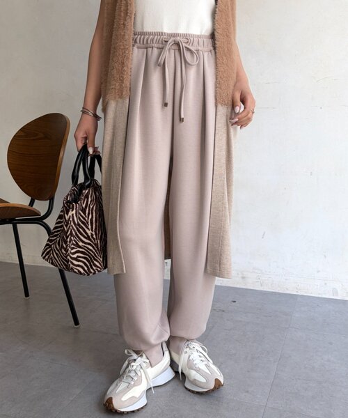 Jena espace merveilleux(ジェナ エスパスメルヴェイユ)の「ボンディングジョガーパンツ(その他パンツ・レディース・ベージュ/チャコールグレー・FREE)」の8枚目の写真