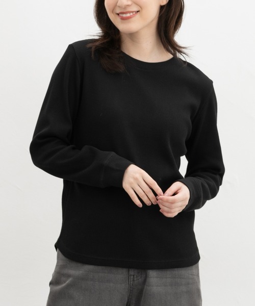 Honeys(ハニーズ)の「ワッフルTシャツ(Tシャツ/カットソー・レディース・杢グレー/オートミール/ブラック/キャメル/カーキ/ベージュ・S/M/LL/L)」の2枚目の写真