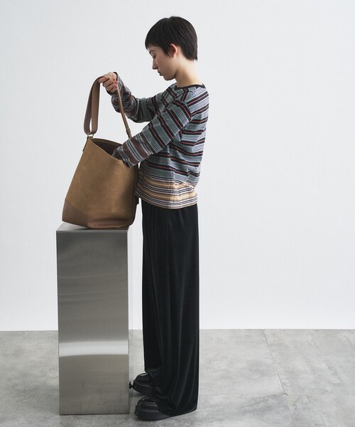 &MyuQ(アンドミューク)の「&MyuQ|JUNO light(トートバッグ・レディース・ブラック/ベージュ・00)」の6枚目の写真