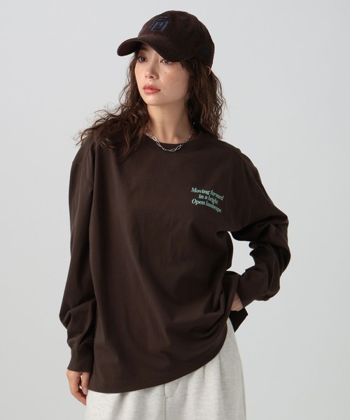 BAYFLOW(ベイフロー)の「ピグメントロゴロングスリーブT(Tシャツ/カットソー・レディース・チャコール/プラム/オフホワイト/ブラウン・SMALL/MEDIUM)」の21枚目の写真