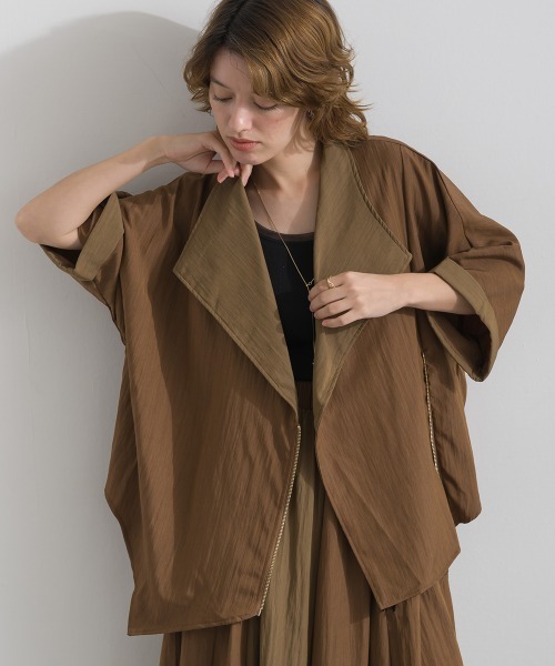 Material(Avenue)(マテリアル)の「【Material】シャドーナイロン バイカラー イレギュラーヘム フロントジップ ポンチョ カーディガン(その他アウター・レディース・ダークブラウン/テラコッタ/ブラック・FREE)」の4枚目の写真