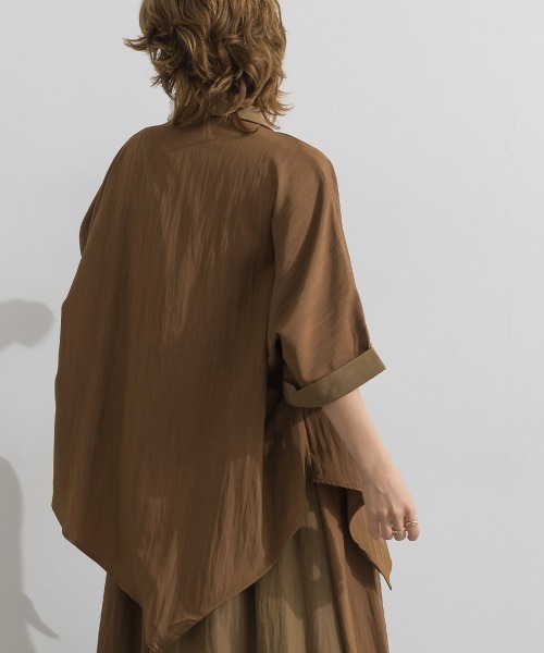 Material(Avenue)(マテリアル)の「【Material】シャドーナイロン バイカラー イレギュラーヘム フロントジップ ポンチョ カーディガン(その他アウター・レディース・ダークブラウン/テラコッタ/ブラック・FREE)」の6枚目の写真