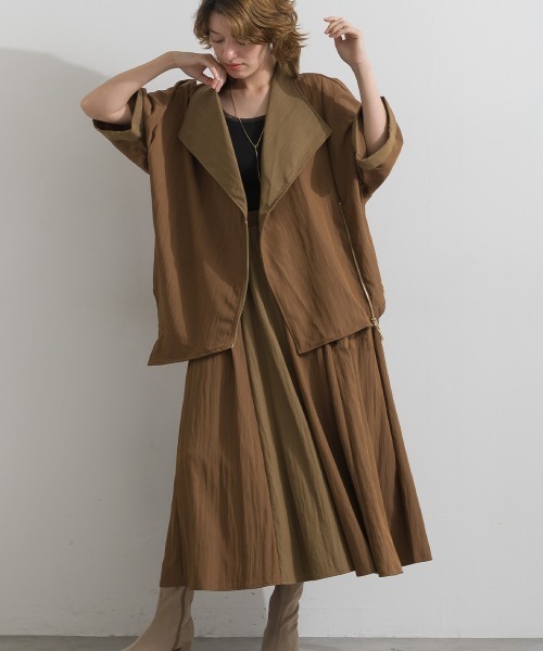 Material(Avenue)(マテリアル)の「【Material】シャドーナイロン バイカラー イレギュラーヘム フロントジップ ポンチョ カーディガン(その他アウター・レディース・ダークブラウン/テラコッタ/ブラック・FREE)」の9枚目の写真