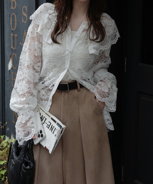 WILLFULLY(ウィルフリー)の「scallop all over lace candy sleeve BL(シャツ/ブラウス・レディース・サックスブルー/ホワイト/ブラウン・FREE)」の5枚目の写真