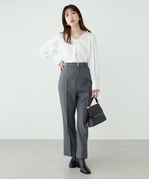 natural couture(ナチュラルクチュール)の「〈osono〉配色Wカフスブラウス(シャツ/ブラウス・レディース・ドット/ネイビー/モカ/オフホワイト/サックスブルー・FREE)」の21枚目の写真