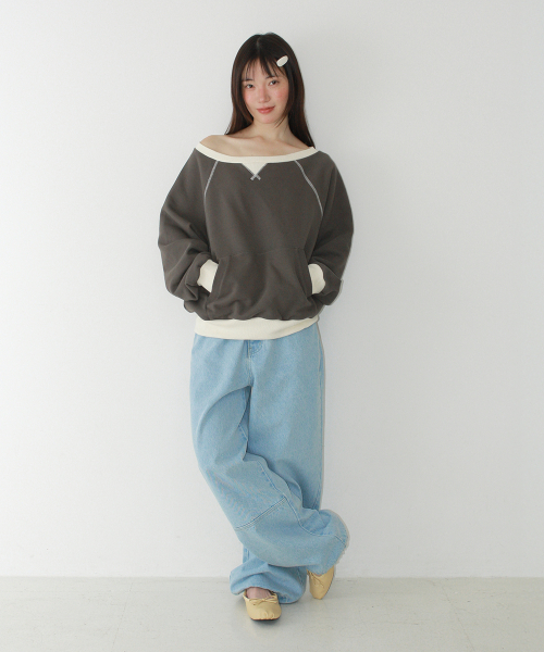 RONRON（ロンロン）の「BLOCKED OFF SHOULDER SWEATSHIRT CHARCOAL（スウェット・レディース・その他・FREE）」の3枚目の写真