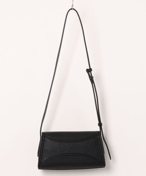 LACOSTE(ラコステ)の「《LACOSTE》EVERYDAY CLUB CROSSOVER BAG(ショルダーバッグ・レディース・ブラック・フリー)」の2枚目の写真