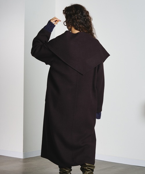 ROSE BUD(ローズバッド)の「SCARF LONG COAT(ノーカラーコート・レディース・グレー/ブラウン・M/S)」の5枚目の写真
