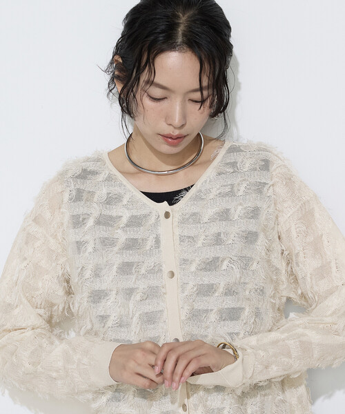 K.T KIYOKO TAKASE(キヨコタカセ)の「【前後2WAY】フリンジジャカード ニットカーディガン(カーディガン/ボレロ・レディース・オフホワイト/ブラック・FREE)」の5枚目の写真