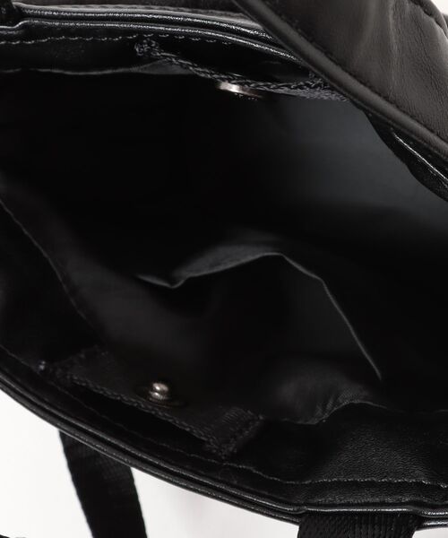 OKERU（オケル）の「【OKERU】 TYPE-C mini Fur BAG ミニファートート（トートバッグ・レディース・ブラック/ベージュ・フリー）」の5枚目の写真