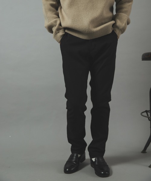ITEMS URBANRESEARCH(アイテムズ アーバンリサーチ)の「ウォーム & ストレッチ マルチポケットパンツ(その他パンツ・メンズ・ネイビー/ベージュ/ブラック/グレー・LARGE/X-LARGE/MEDIUM)」の2枚目の写真