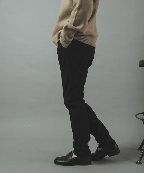 ITEMS URBANRESEARCH(アイテムズ アーバンリサーチ)の「ウォーム & ストレッチ マルチポケットパンツ(その他パンツ・メンズ・ネイビー/ベージュ/ブラック/グレー・LARGE/X-LARGE/MEDIUM)」の17枚目の写真