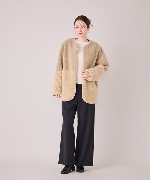Audie a Muses（オーディアミューズ）の「ノーカラーリバーシブルムートンジャケット（ムートンコート・レディース・オフホワイト/ブラック/ベージュ・FREE/36）」の20枚目の写真