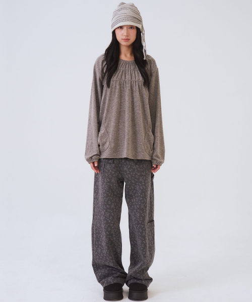 OAFISH（オアフィッシュ）の「フラワーポケットパンツ、グレー（その他パンツ・レディース・その他・MEDIUM/SMALL）」の2枚目の写真