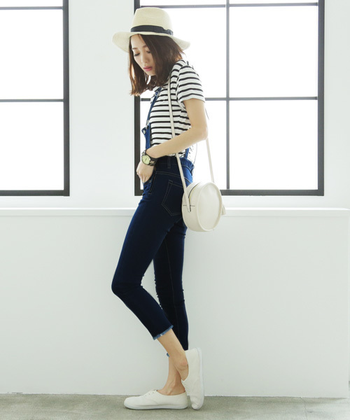 Luz Llena (philter)(ラズレナ フィルター)の「ストレッチデニム・スキニーサロペット/スキニーパンツ/切りっぱなし(サロペット/オーバーオール・レディース・ホワイト/ネイビー/ブルー・SMALL/LARGE/MEDIUM)」の5枚目の写真