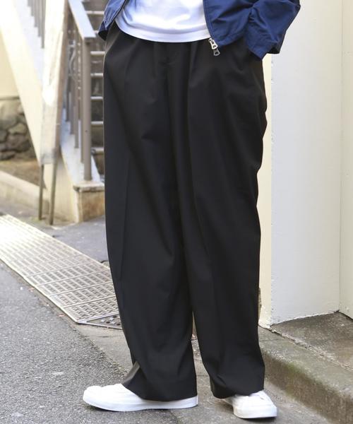 green label relaxing（グリーンレーベルリラクシング）の「【WEB限定】SC★★T/R 1P バギーパンツ / ワイドパンツ ◆（その他パンツ・メンズ・ブラック/グレー・LARGE/SMALL/MEDIUM）」の2枚目の写真