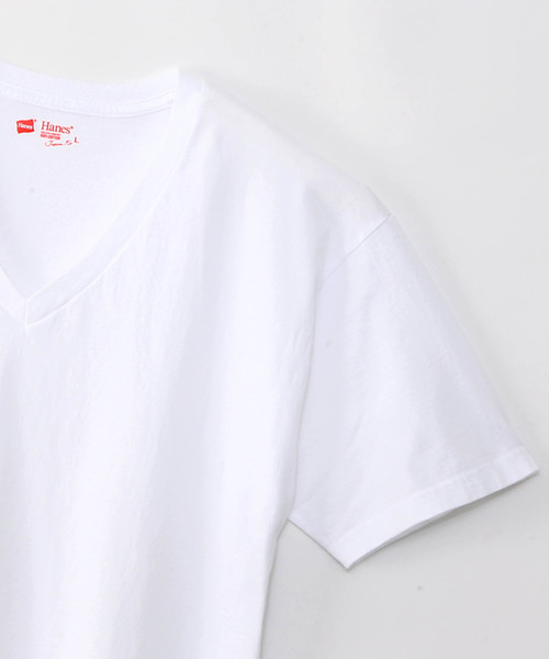 HANES（ヘインズ）の「Hanes ヘインズ 2P JAPAN Fit　ジャパンフィット（2枚組） VネックTシャツ アソート（Tシャツ/カットソー・レディース・ホワイト×グレー/ホワイト×ブラック・SMALL/X-SMALL）」の5枚目の写真