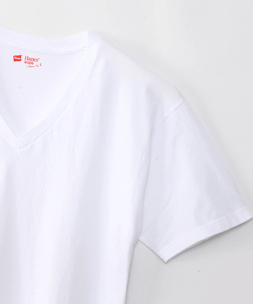 HANES（ヘインズ）の「Hanes ヘインズ 2P JAPAN Fit　ジャパンフィット（2枚組） VネックTシャツ アソート（Tシャツ/カットソー・レディース・ホワイト×グレー/ホワイト×ブラック・SMALL/X-SMALL）」の9枚目の写真