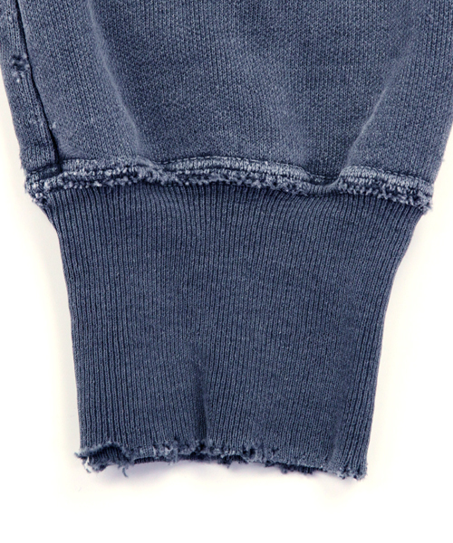 BEAMS PLUS（ビームスプラス）の「REMI RELIEF ATHLETIC / スウェットシャツ（スウェット・メンズ・ホワイト/ブラック/ネイビー・SMALL/MEDIUM/LARGE/X-LARGE）」の6枚目の写真