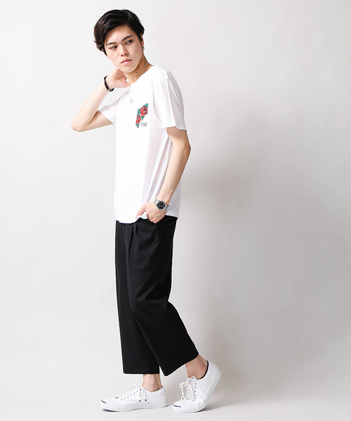 WEGO（ウィゴー）の「WEGO/ローズワンポイントカットソー（Tシャツ/カットソー・メンズ・ホワイト/ブラック・LARGE/X-LARGE/MEDIUM）」の3枚目の写真