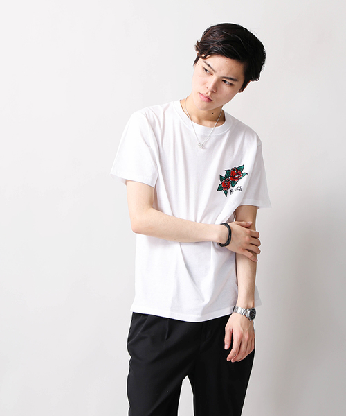 WEGO（ウィゴー）の「WEGO/ローズワンポイントカットソー（Tシャツ/カットソー・メンズ・ホワイト/ブラック・LARGE/X-LARGE/MEDIUM）」の4枚目の写真