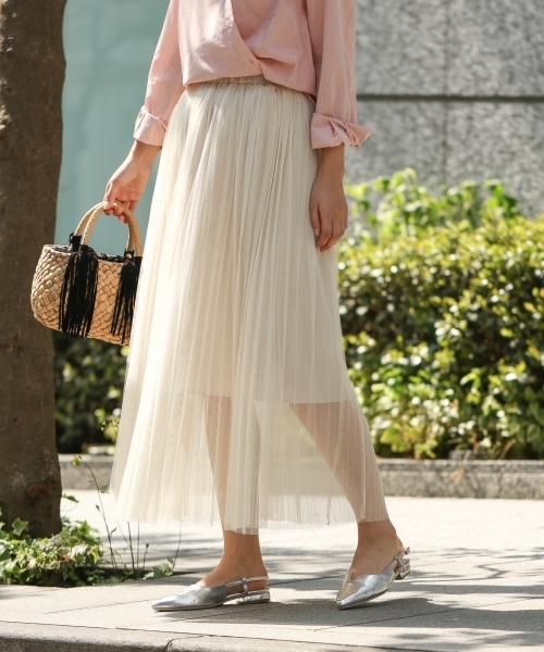 laboratory work（ラボラトリーワーク）の「プリーツチュールスカート（スカート・レディース・アイボリー/グリーン/ネイビー・MEDIUM）」の2枚目の写真