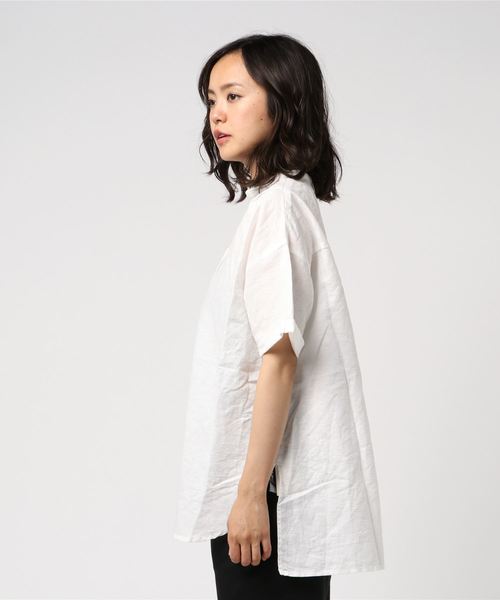 LBC（エルビーシー）の「綿麻バンドカラー半袖シャツ（シャツ/ブラウス・レディース・ホワイト/ブラック/ライトブルー・M/L）」の4枚目の写真