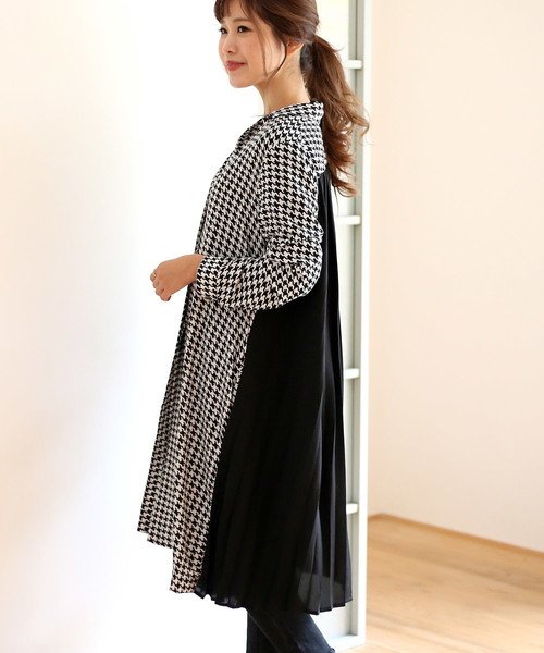 Bou Jeloud(ブージュルード)の「バックプリーツ2WAYワンピース(ワンピース・レディース・ブラック/A・38)」の7枚目の写真