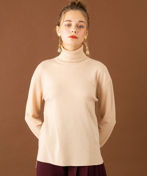 UNITED TOKYO（ユナイテッドトウキョウ）の「18Gタートルネックニット（ニット/セーター・レディース・ブラック/ベージュ/パープル/アイボリー/ワインレッド・1）」の20枚目の写真