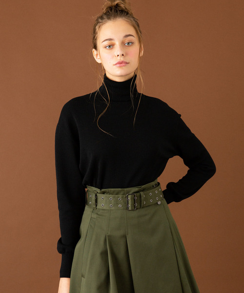 UNITED TOKYO（ユナイテッドトウキョウ）の「18Gタートルネックニット（ニット/セーター・レディース・ブラック/ベージュ/パープル/アイボリー/ワインレッド・1）」の6枚目の写真