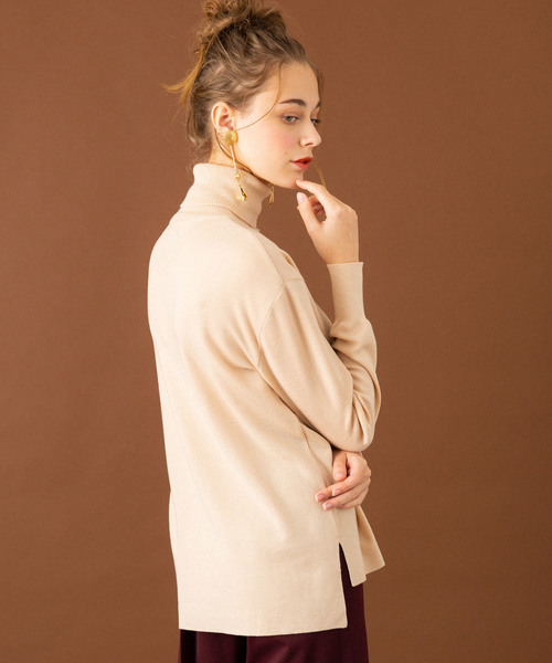 UNITED TOKYO（ユナイテッドトウキョウ）の「18Gタートルネックニット（ニット/セーター・レディース・ブラック/ベージュ/パープル/アイボリー/ワインレッド・1）」の19枚目の写真