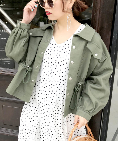 archives（アルシーヴ）の「ウエストドロストオーバーサイズJKT（ミリタリージャケット・レディース・ブラウン/カーキ・MEDIUM）」の2枚目の写真