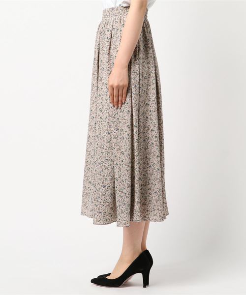 JETSET SOLO PLUS (ジェットセットソロプラス)の「リトルフラワープリントロングスカート(スカート・レディース・ブラック系その他/ベージュ系その他・FREE)」の4枚目の写真