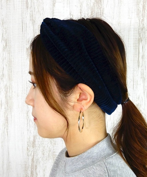 minia（ミニア）の「コーデュロイターバン　[ minia ]　≪2019AW新作≫（ヘアバンド・レディース・モカ/イエロー/アイボリー/グレー/カーキ/ブラック/ネイビー・FREE）」の21枚目の写真