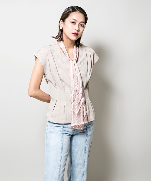 MILLION CARATS(ミリオンカラッツ)の「ドットスカーフリボントップス(Tシャツ/カットソー・レディース・ブラック/ベージュ/オフホワイト・FREE)」の20枚目の写真