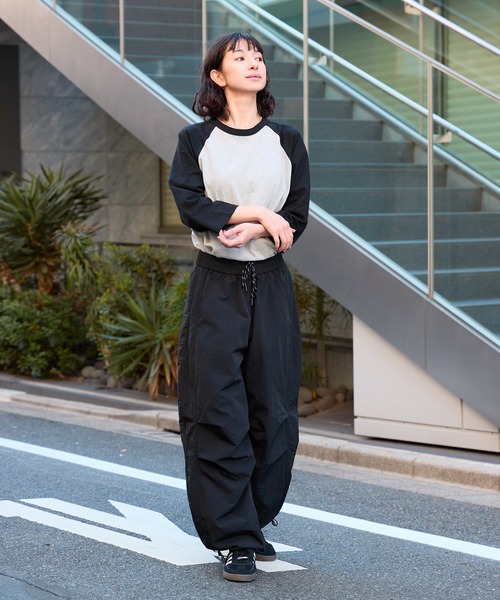 United Athle（ユナイテッドアスレ）の「【United Athle】5.6オンス ラグラン 3/4スリーブクルーネック Tシャツ 7分袖 バイカラー 2026年春夏（Tシャツ/カットソー・メンズ・ホワイト×ネイビー/ホワイト×ブラック/ブラック/ミックスグレー・M/L/XL/S）」の18枚目の写真