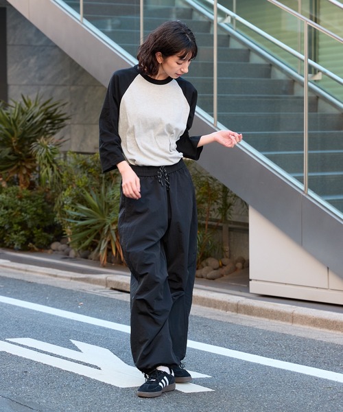 United Athle（ユナイテッドアスレ）の「【United Athle】5.6オンス ラグラン 3/4スリーブクルーネック Tシャツ 7分袖 バイカラー 2026年春夏（Tシャツ/カットソー・メンズ・ホワイト×ネイビー/ホワイト×ブラック/ブラック/ミックスグレー・M/L/XL/S）」の19枚目の写真