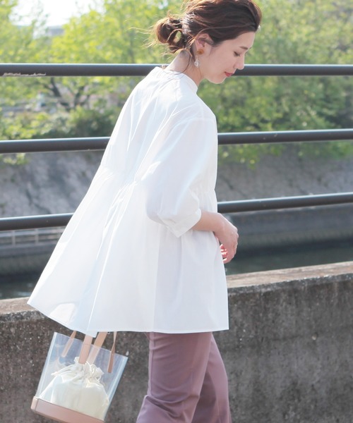 reca（レカ）の「バンドカラーボリューム袖ギャザーフレアシャツ（シャツ/ブラウス・レディース・グリーン系その他/オフホワイト/ブラック/ベージュ・L/M）」の14枚目の写真