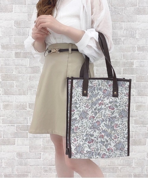 PairPair(ペアペア)の「ゴブラン柄トートバッグ(トートバッグ・レディース・オフホワイト/サックスブルー/モカ・FREE)」の6枚目の写真