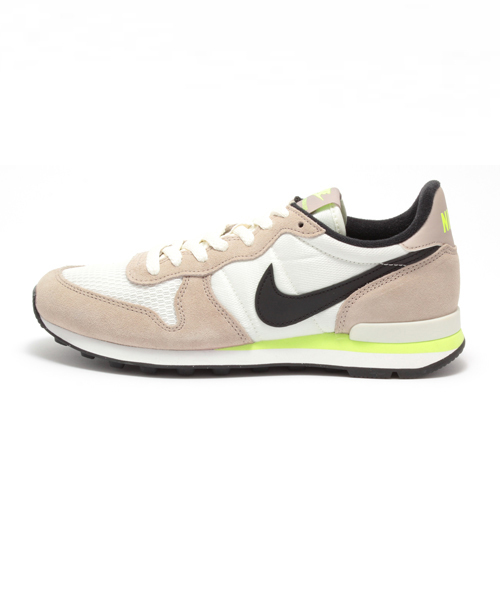 BEAMS BOY(ビームスボーイ)の「NIKE / インターナショナリスト (629684)(スニーカー・レディース・グレー/ナチュラル/ブラック・25/23.5/24.5/24)」の3枚目の写真