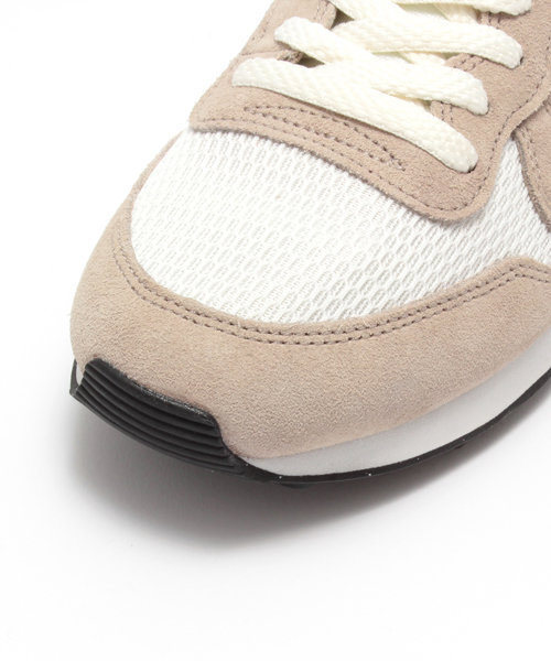 BEAMS BOY(ビームスボーイ)の「NIKE / インターナショナリスト (629684)(スニーカー・レディース・グレー/ナチュラル/ブラック・25/23.5/24.5/24)」の6枚目の写真