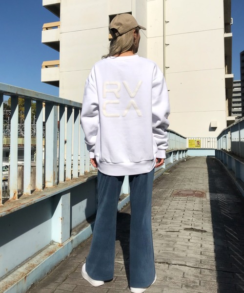 RVCA(ルーカ)の「RVCA/ルーカ ビッグシルエット ロゴスウェット BA044-025(スウェット・レディース・カモフラージュ/ホワイト/ブラック/グリーン・XS/S)」の15枚目の写真