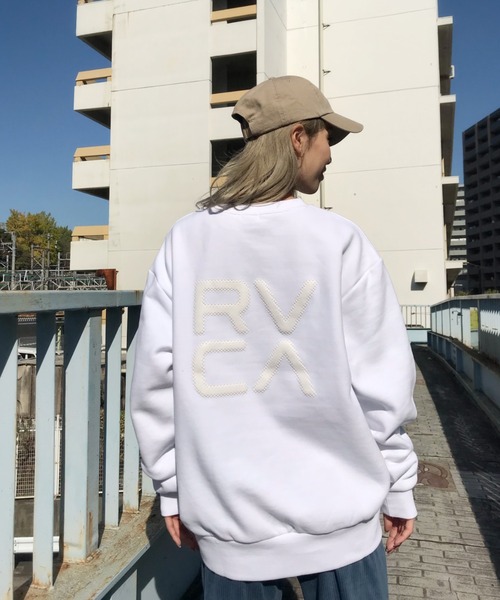 RVCA(ルーカ)の「RVCA/ルーカ ビッグシルエット ロゴスウェット BA044-025(スウェット・レディース・カモフラージュ/ホワイト/ブラック/グリーン・XS/S)」の11枚目の写真