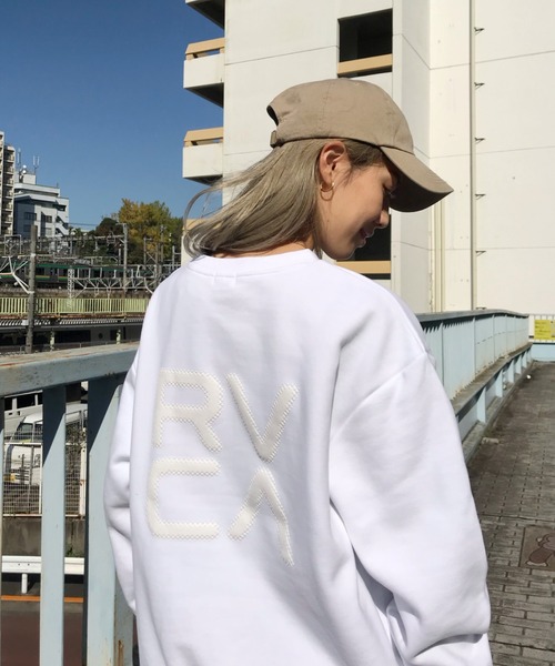 RVCA(ルーカ)の「RVCA/ルーカ ビッグシルエット ロゴスウェット BA044-025(スウェット・レディース・カモフラージュ/ホワイト/ブラック/グリーン・XS/S)」の13枚目の写真