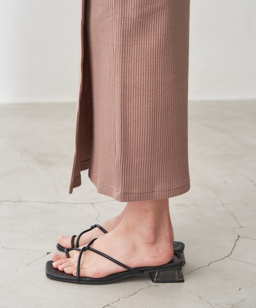 Chaco closet(チャコ クローゼット)の「リブ ラップロングスカート(スカート・レディース・モカ/アイボリー/ブラック/グレー・FREE)」の14枚目の写真